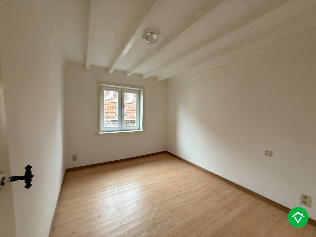 Halfopen bebouwing met 4 slaapkamers en terrastuin te Dadizele 