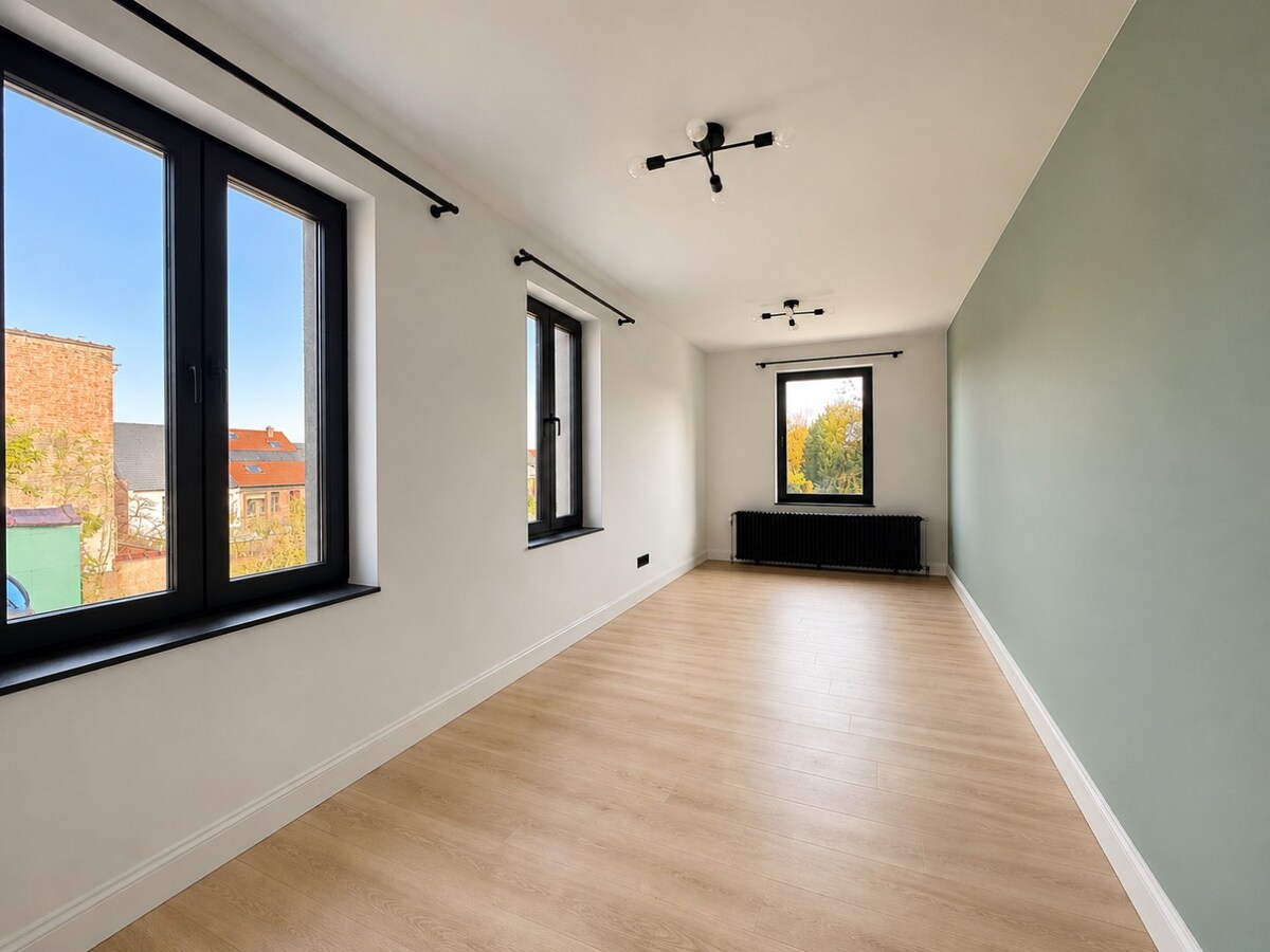 Maison de maître avec 5 chambres et jardin, idéale pour profession libérale ! 