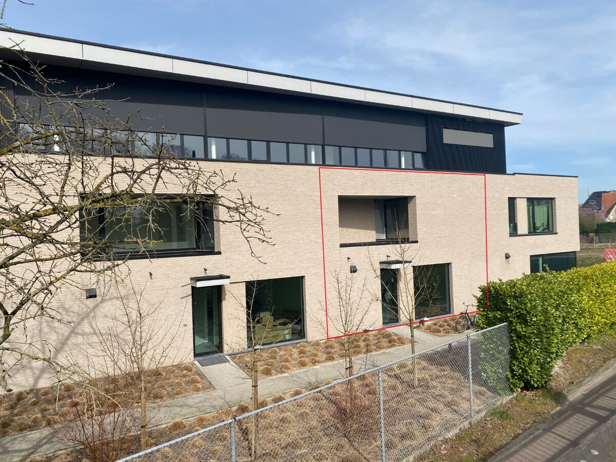 Nieuwbouwwoning nabij de Sterre - met terras en tuin ! 