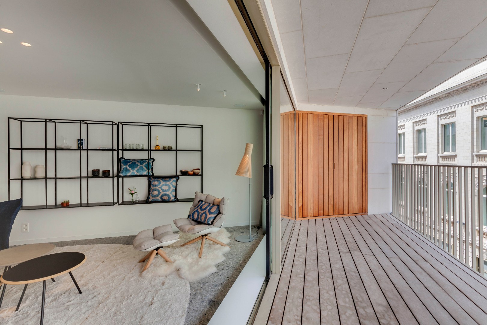 Gemeubeld en luxueus appartement  met parking te Kouterdreef 