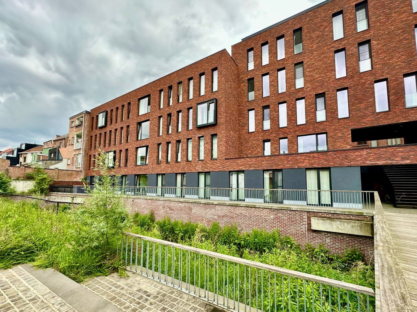 Moderne studentenstudio in Leuven, zeer goed gelegen in recent gebouw (BJ: 2020) 