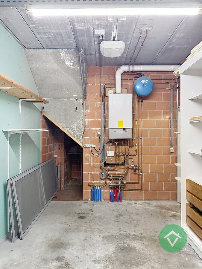 Woning met 3 slaapkamers en garage te Houthulst 