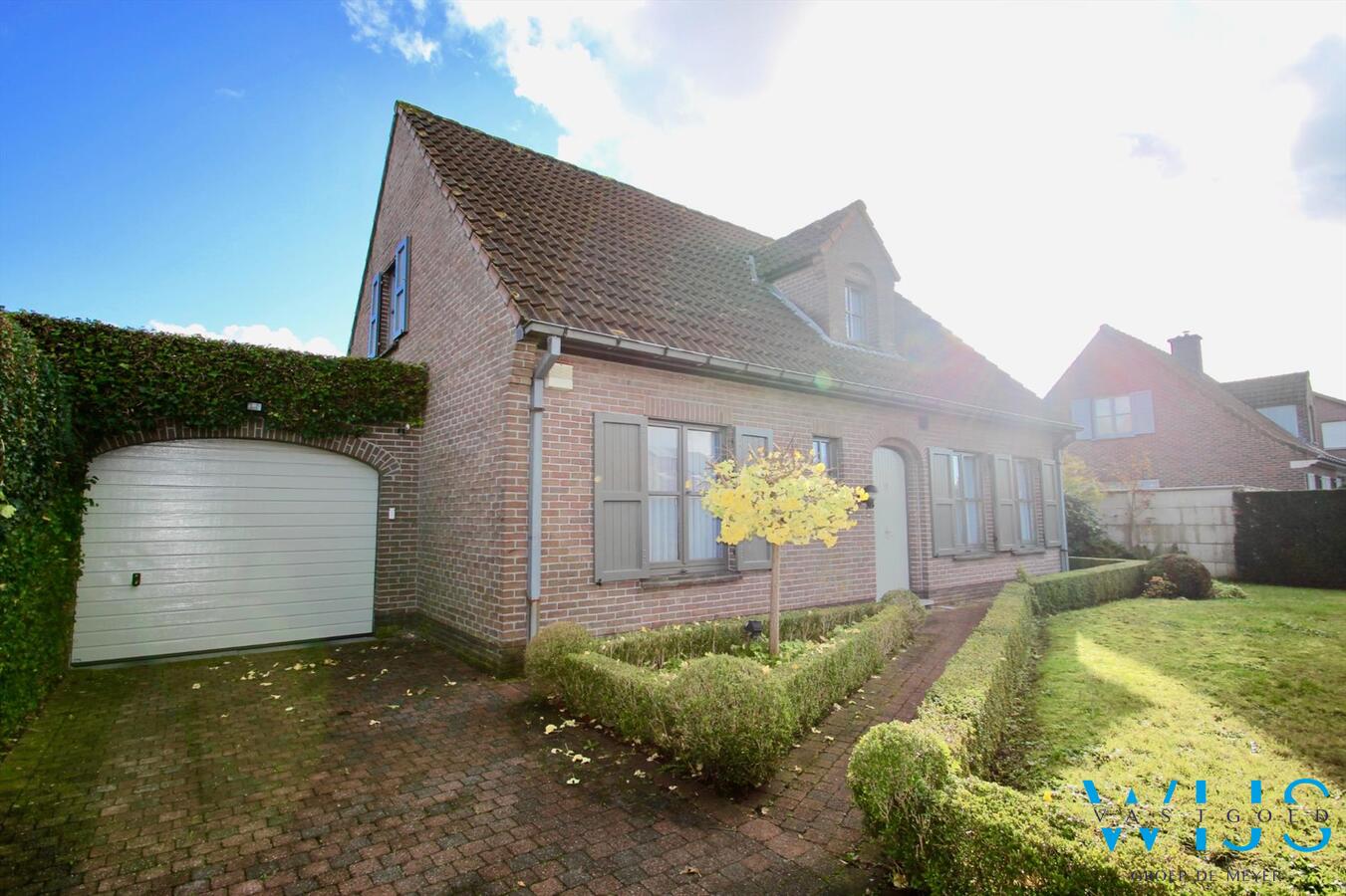 Volwaardig woonhuis met zongerichte tuin op absolute toplocatie in Ertvelde! 