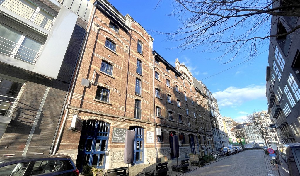 Loftkantoren en horecaruimte te huur aan Eilandje in Antwerpen