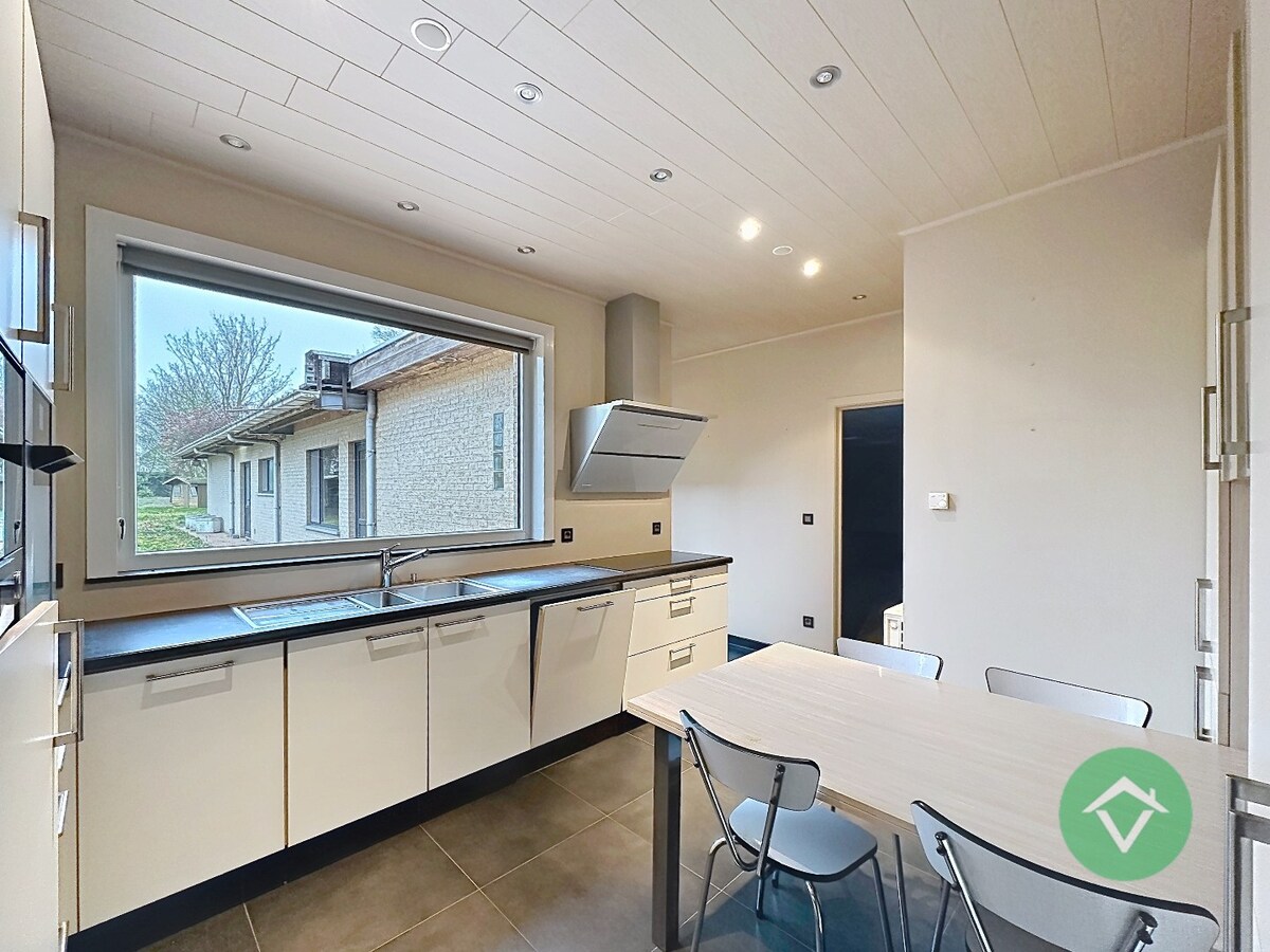 Handelspand met woonst op topligging in Gistel 