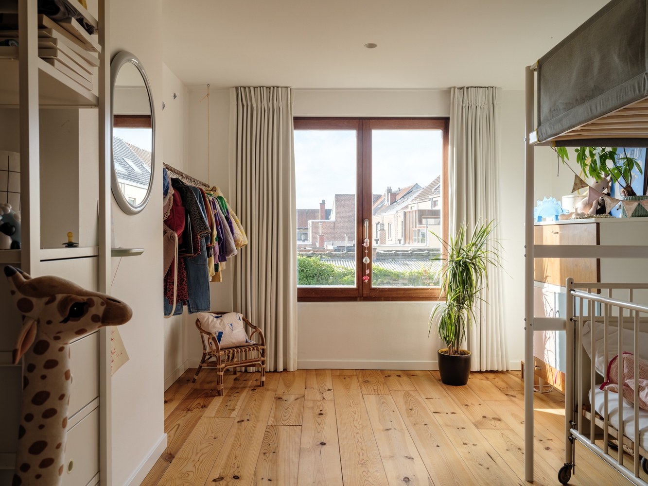 Knap rijhuis in rustige buurt 