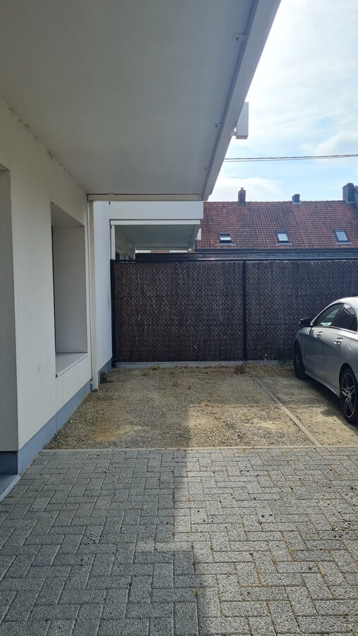 AUTOSTAANPLAATS TE KOOP 