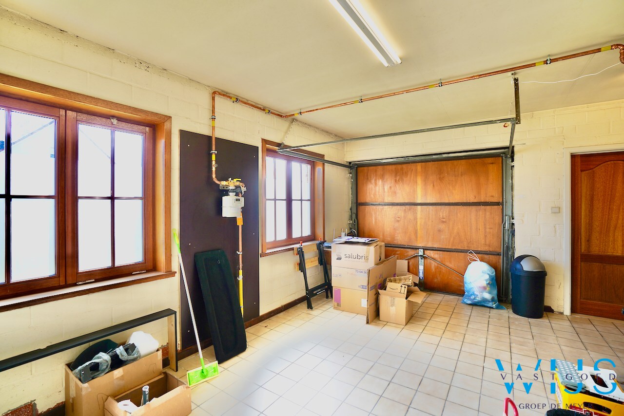 Instapklare gezinswoning met 4 slaapkamers in woonwijk te EVERGEM ! 