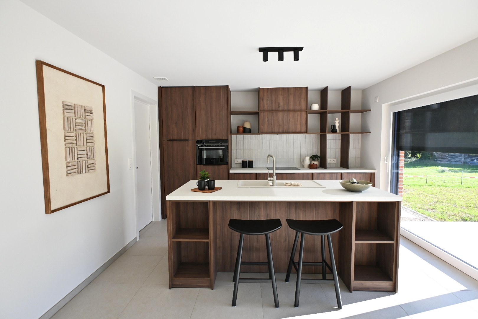Instapklare nieuwbouwwoning met 3 slaapkamers en tuin op 681 m² 