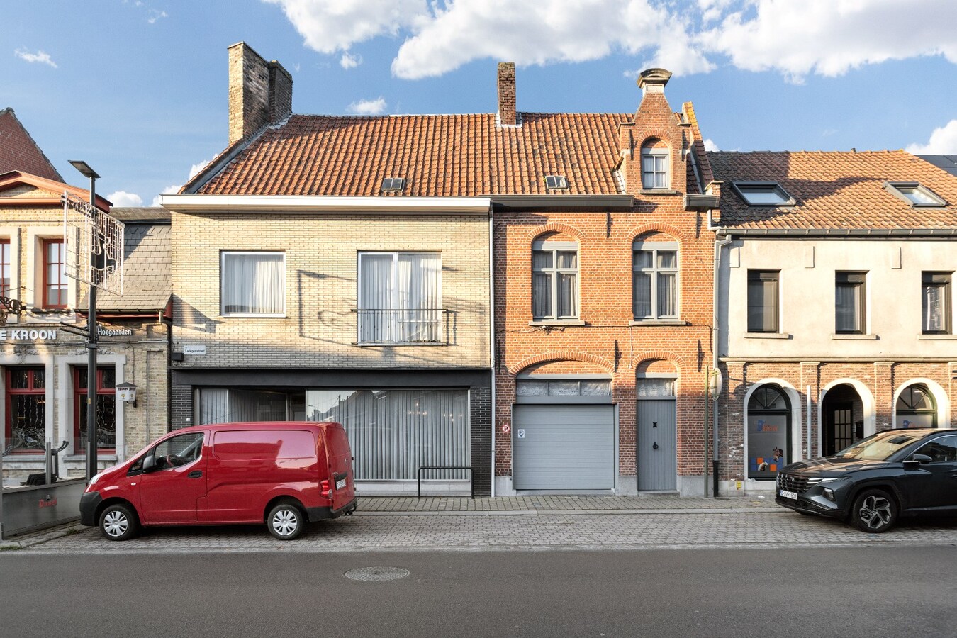 Ruim, voormalig handelshuis in het Centrum van Dadizele 
