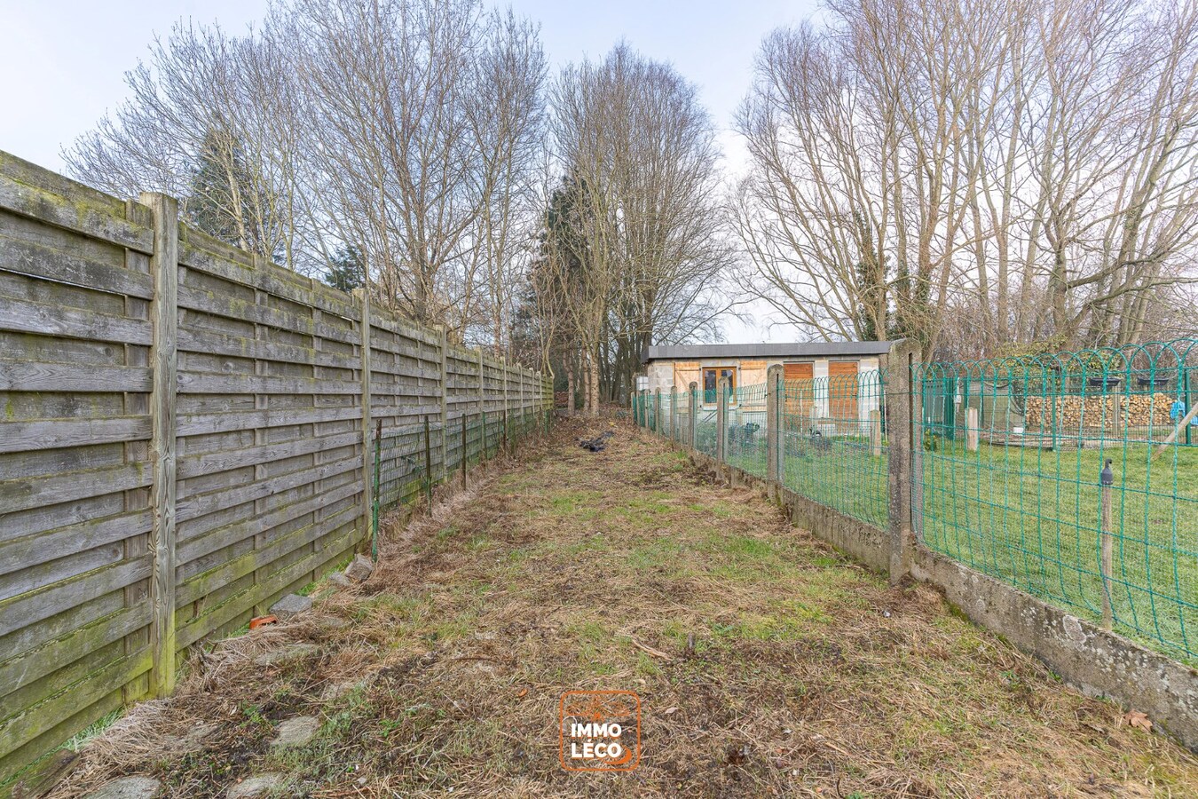 Maison 1 chambre avec jardin, garage et parking, idéale 1er achat ou investissement,  TOP situation en face des champs, au calme complet ! 