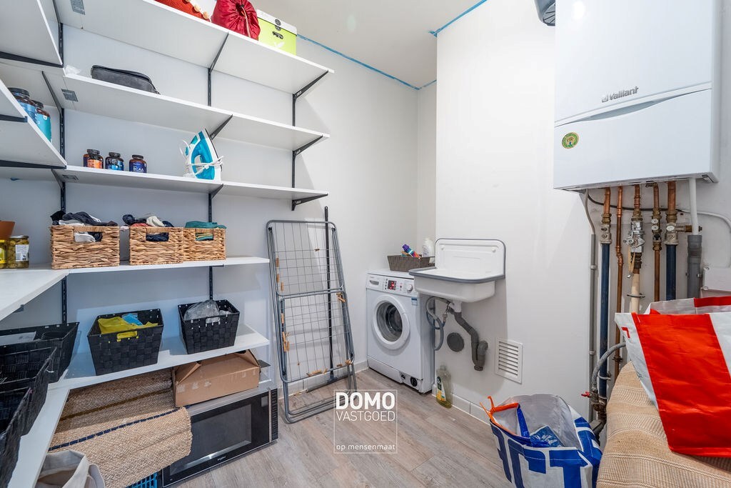 PERFECT GELEGEN RUIM APPARTEMENT IN CENTRUM HASSELT MET 3 SLAAPKAMERS, TERRAS, GARAGE EN EPC B 