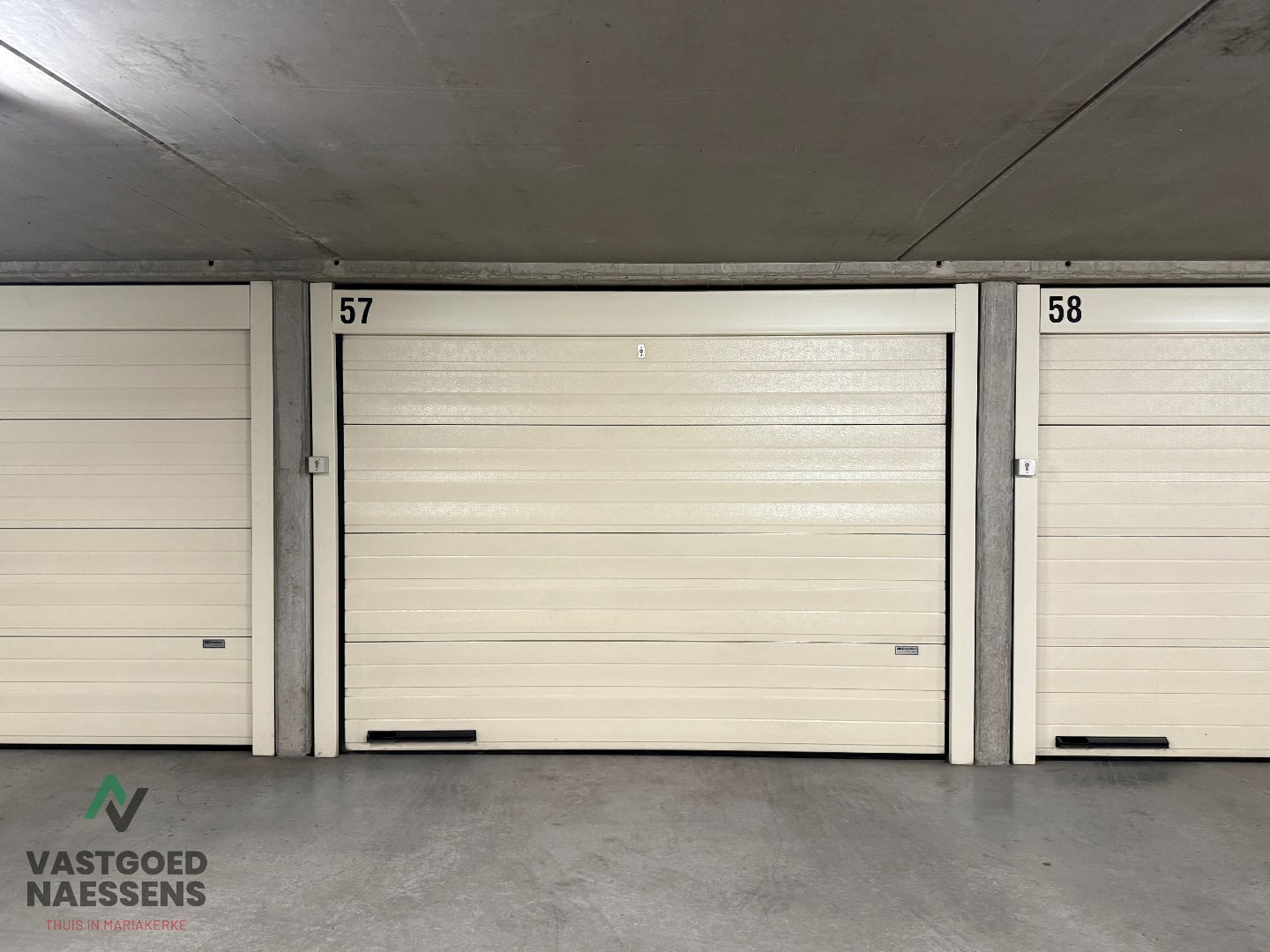 RUIME GARAGEBOX ONDER KINEPOLIS OOSTENDE 