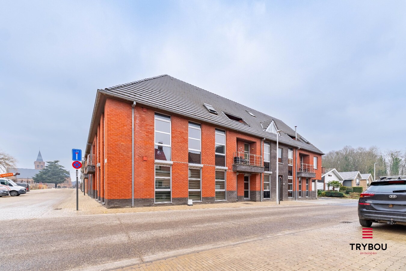 Ruim woon-appartement (120m²) met zicht op de Markt van Houthulst 