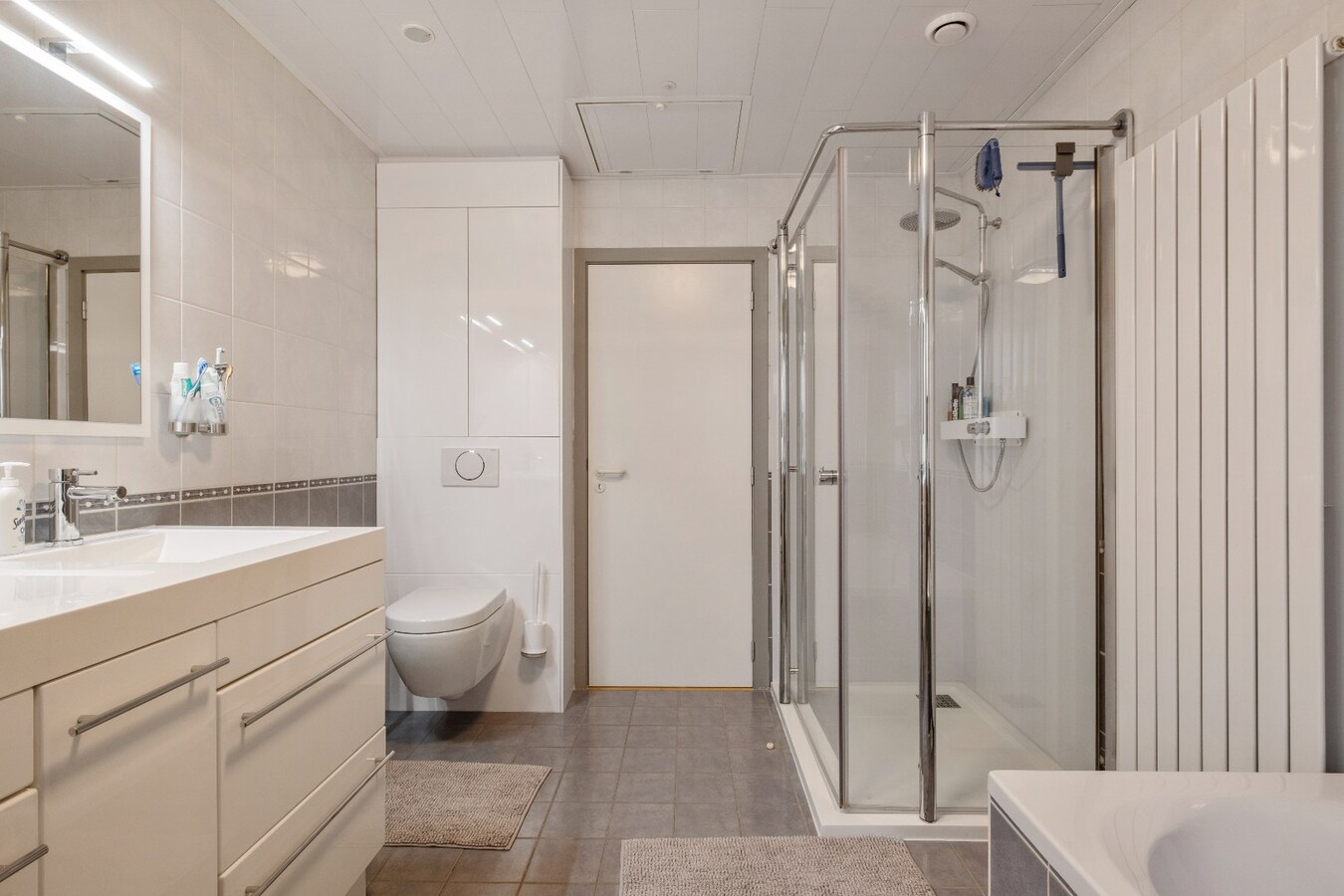 Unieke villa te Aalbeke met moderne voorzieningen en Zwembad! 