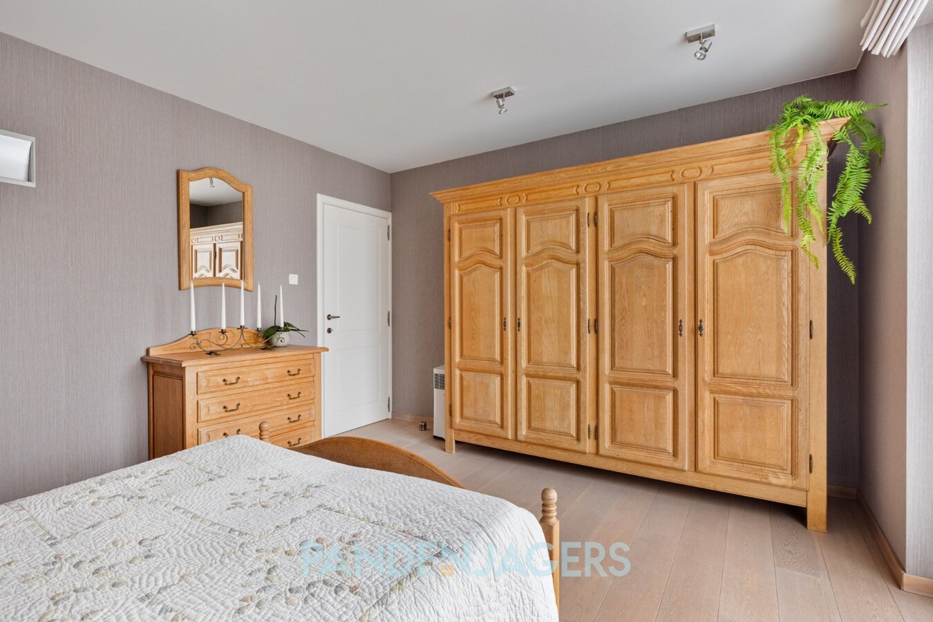 Prachtig appartement met garage te Duffel 