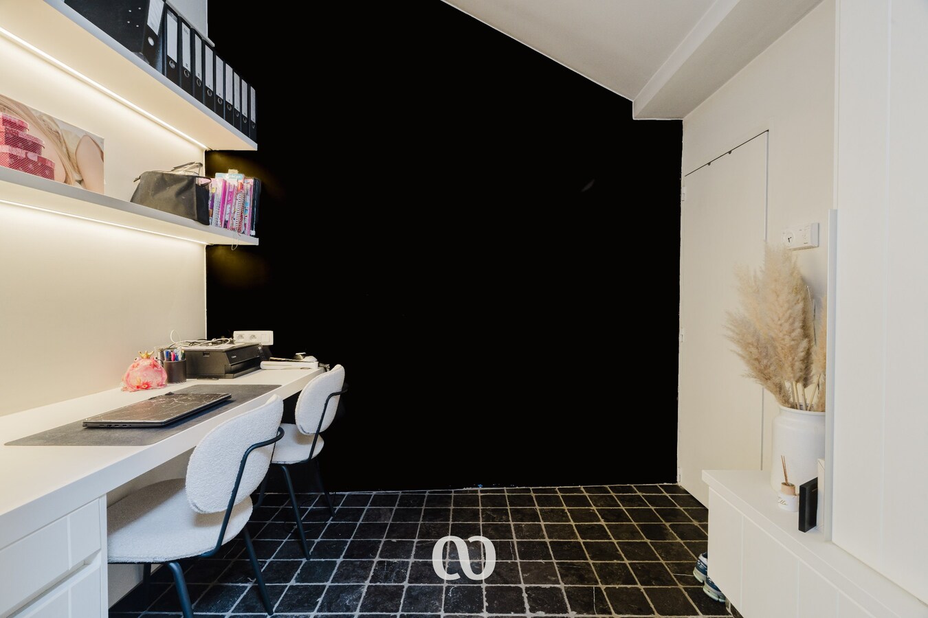 Instapklare woning met tuin en bijgebouw in het centrum van Kruishoutem 