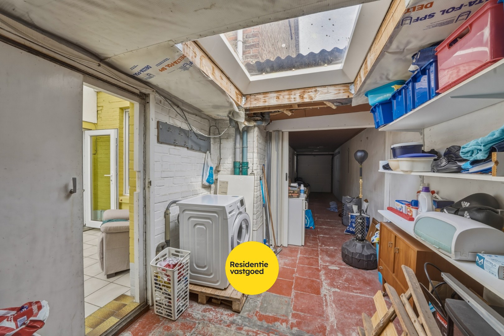 Ruime gezinswoning met tuin en garage nabij centrum Oudenburg 