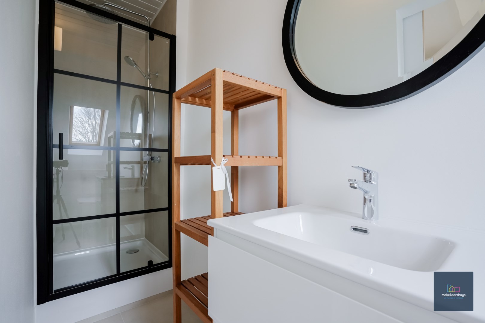 VERHUURD Rustig gelegen dakappartement nabij het centrum van Gentbrugge 