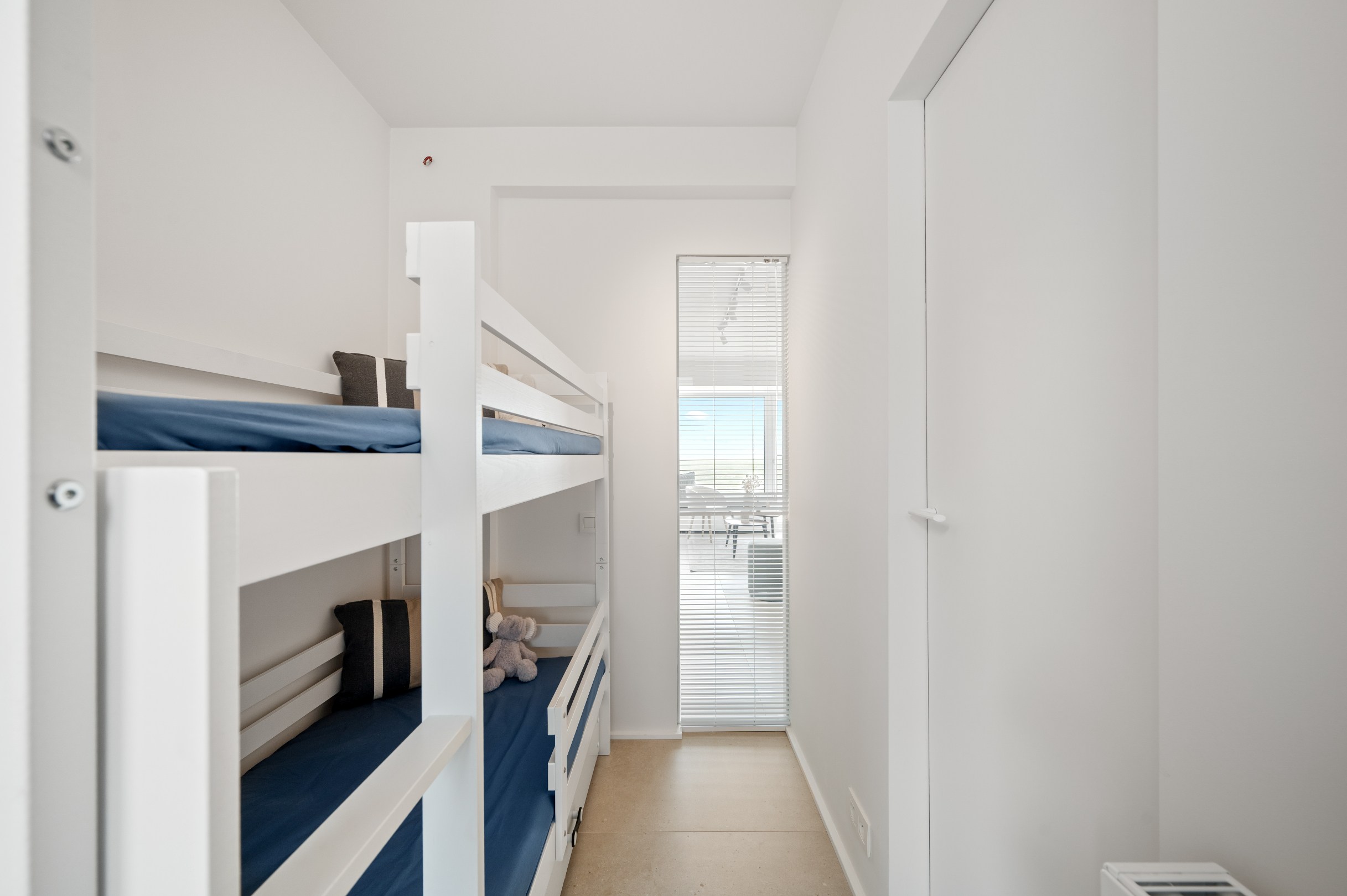 Appartement de vacances confortable et magnifiquement rénové avec vue frontale sur la mer, situé près de la place Rubens. 