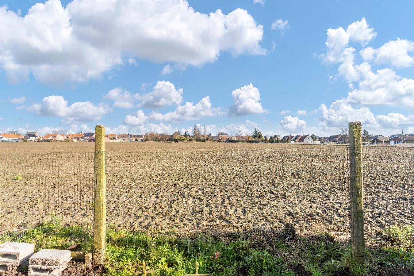 Energiezuinige woning in loftstijl met grote lichtrijke leefruimte. 
