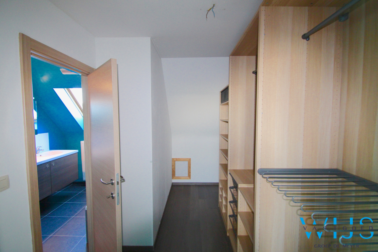 Landelijk gelegen tijdloos woonhuis te Ertvelde ! 