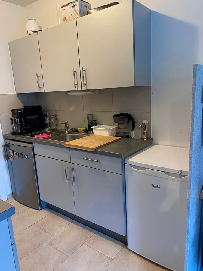 Eigentijds appartement met 2 autostaanplaatsen 