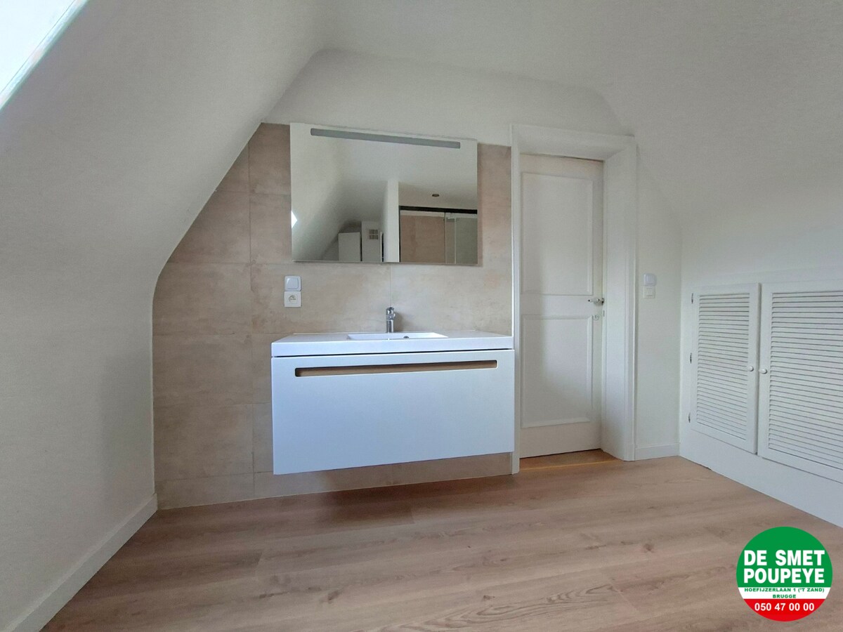 Typische Brugse woning met binnenpatio/tuintje 