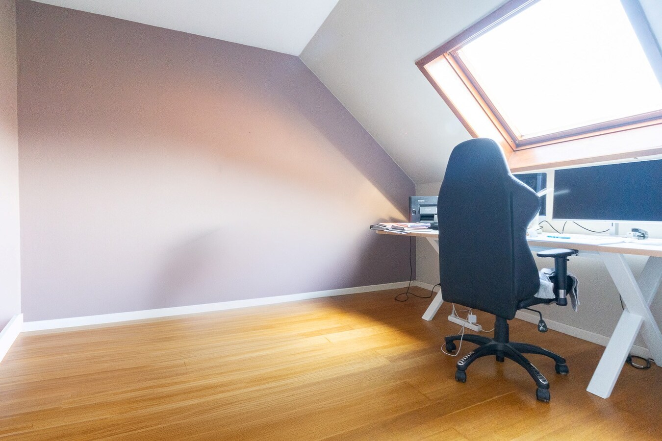 Maison saine avec jardin, garage, idéal investisseurs ! 