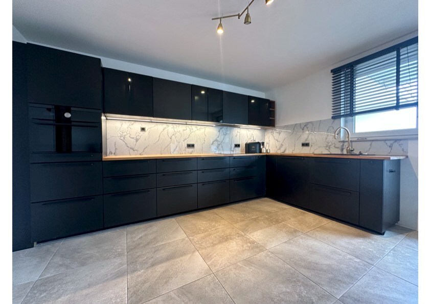 Ruime duplex met 3 slaapkamers. 