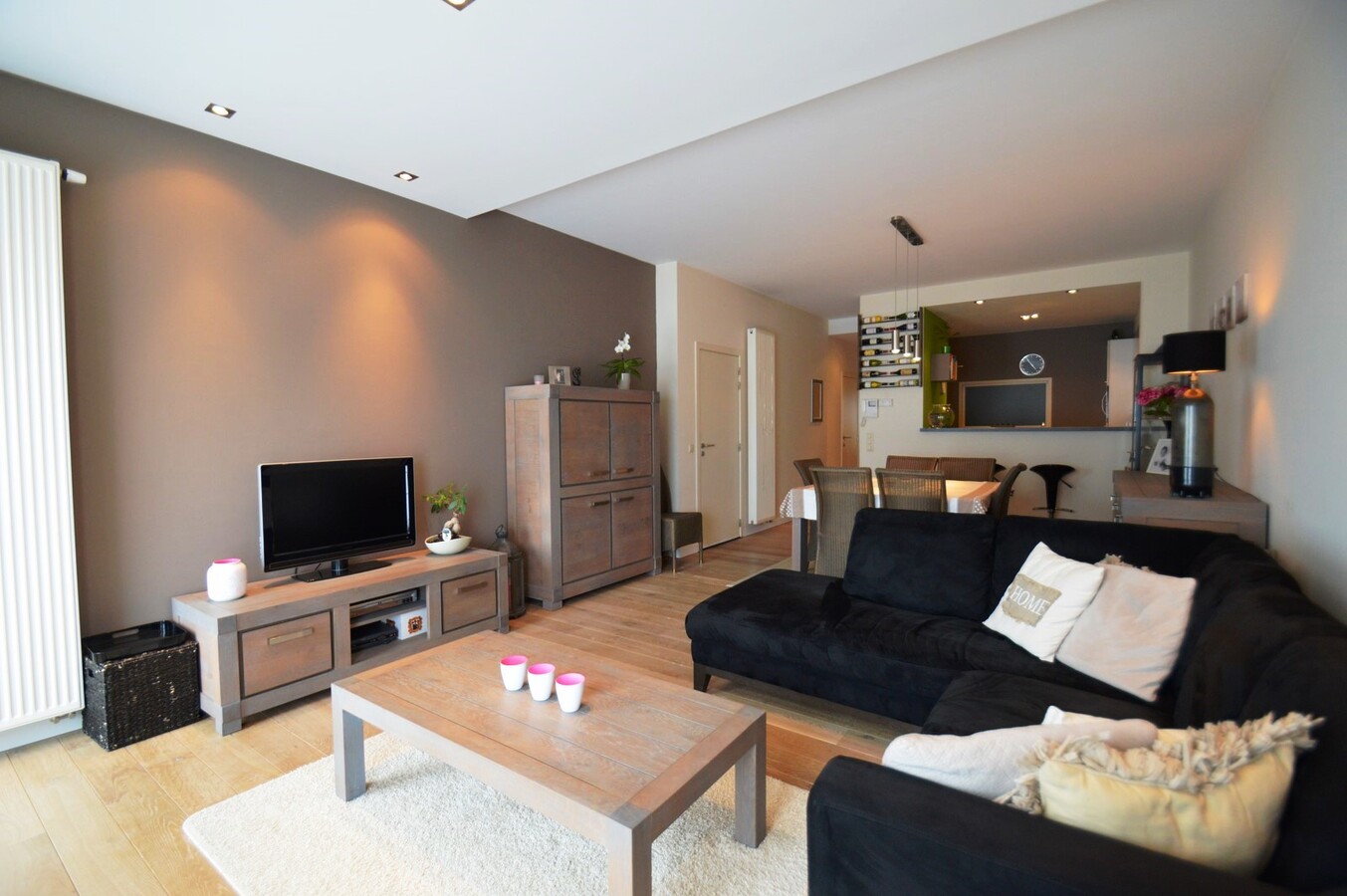 Klassevol woonappartement met ruim zonneterras 