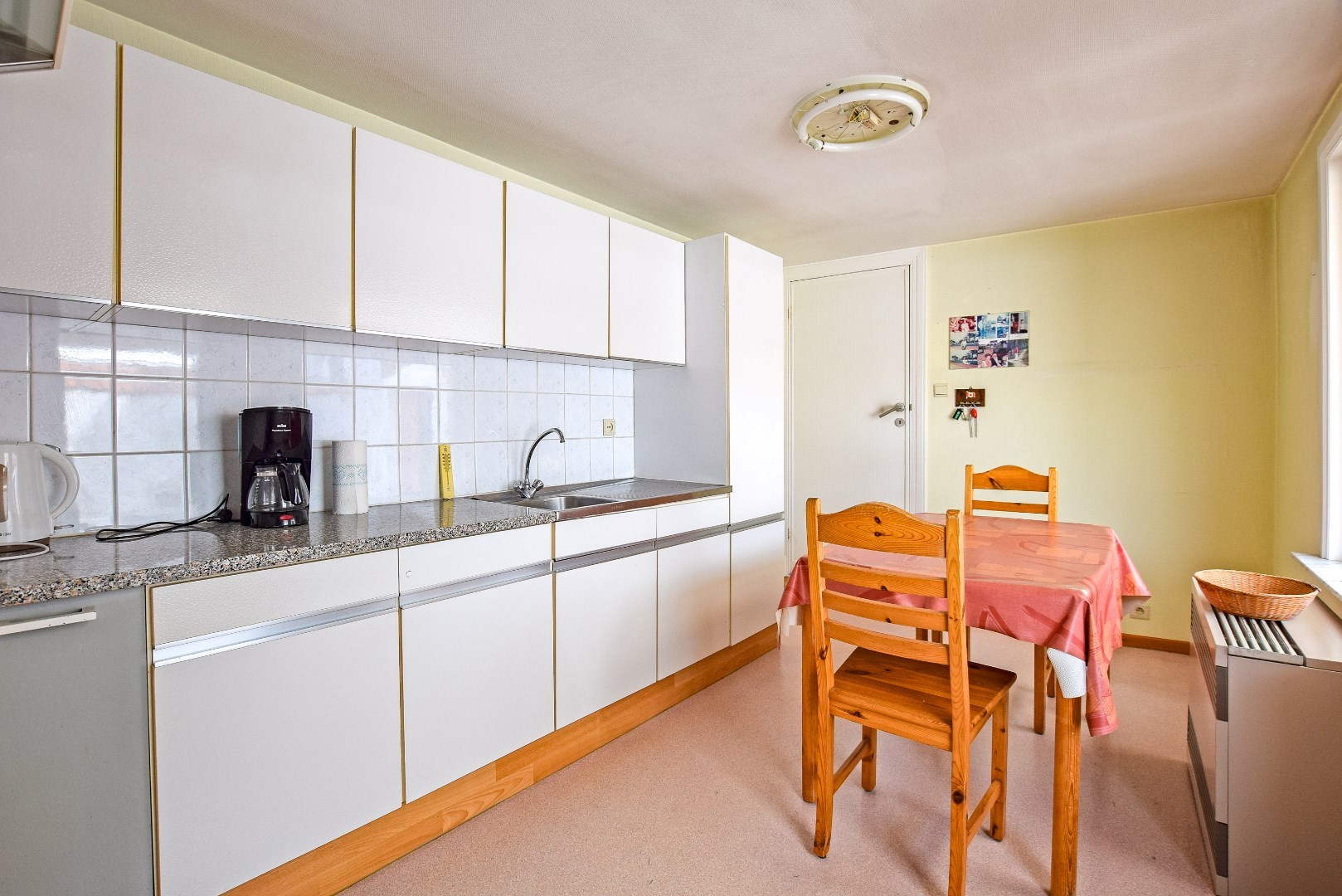 Ruime woning met 3 slaapkamers te centrum Veurne! 