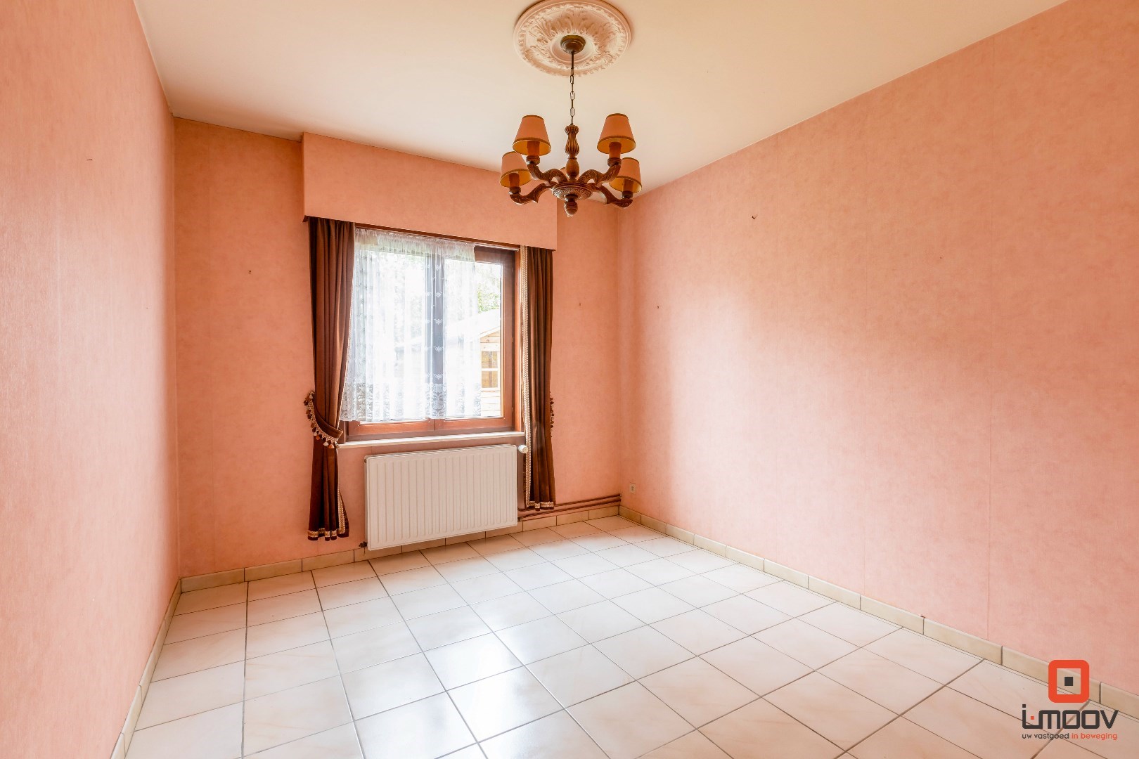 Prachtige alleenstaande villa in residentiële woonwijk 