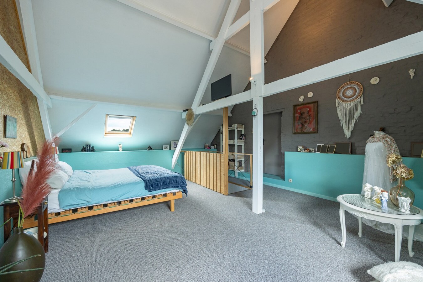 Karaktervolle hoeve op 945 meter-kangoeroewoning mogelijk 