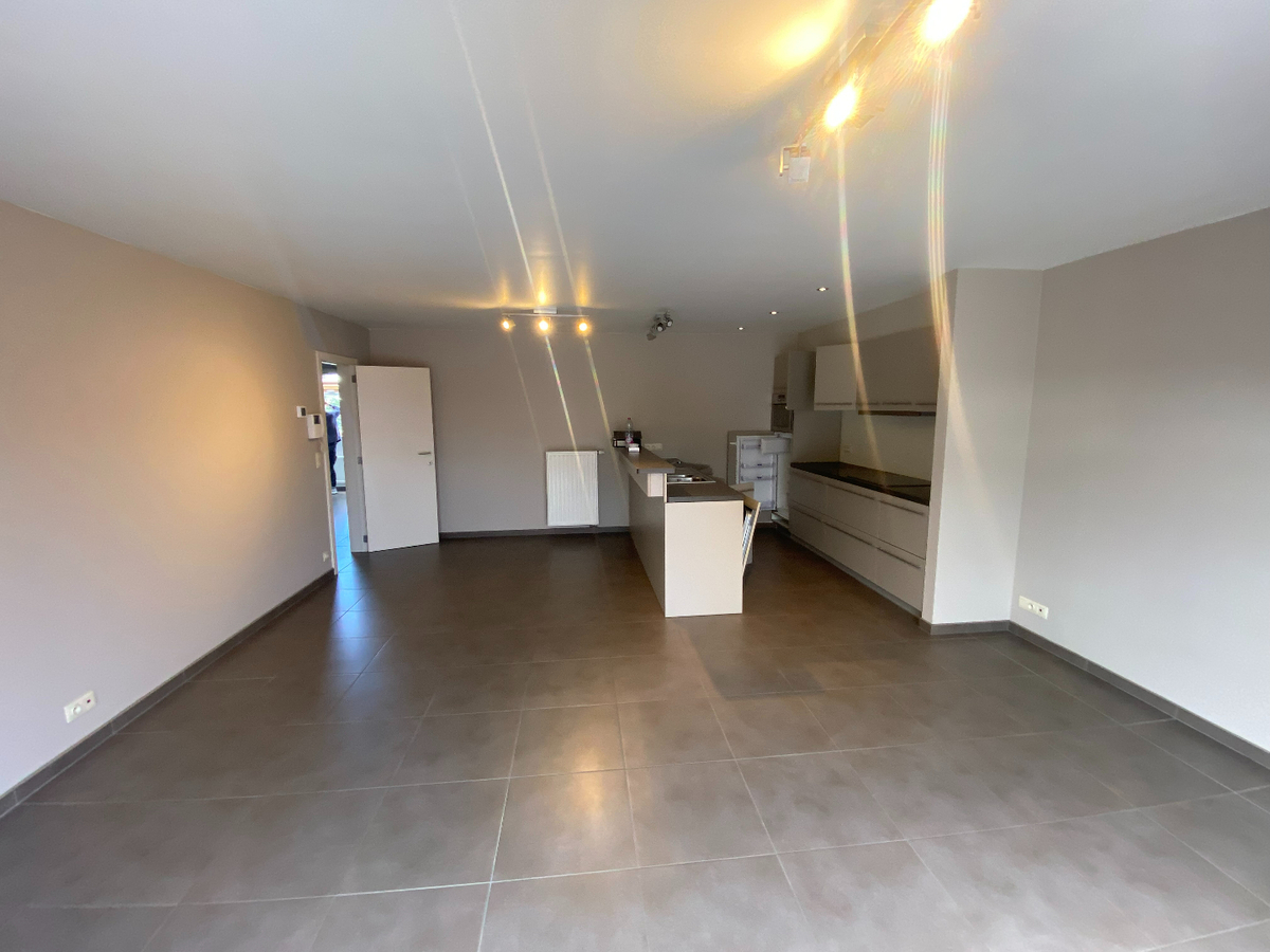 Ruim lichtrijk 2 slaapkamer appartement met alle nodige comfort. 