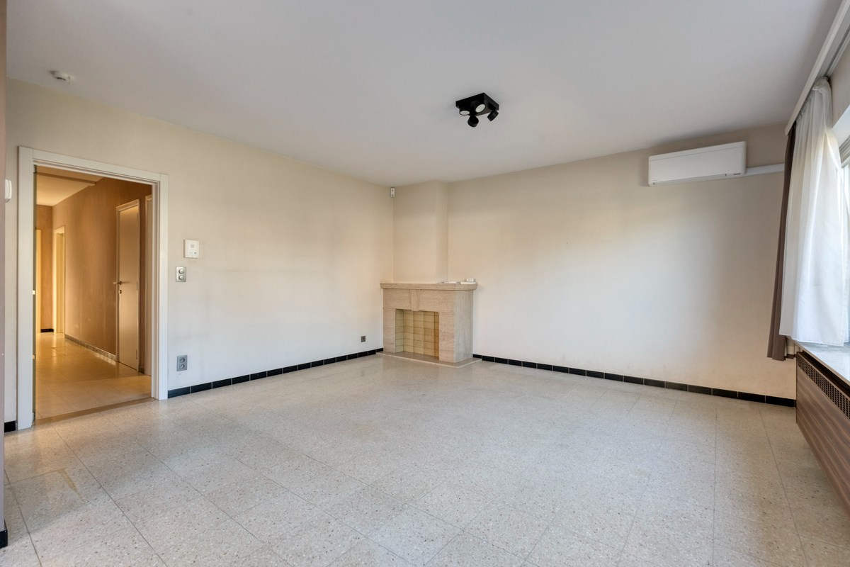 Gelijkvloers appartement met 2 slaapkamers, terras en tuin 