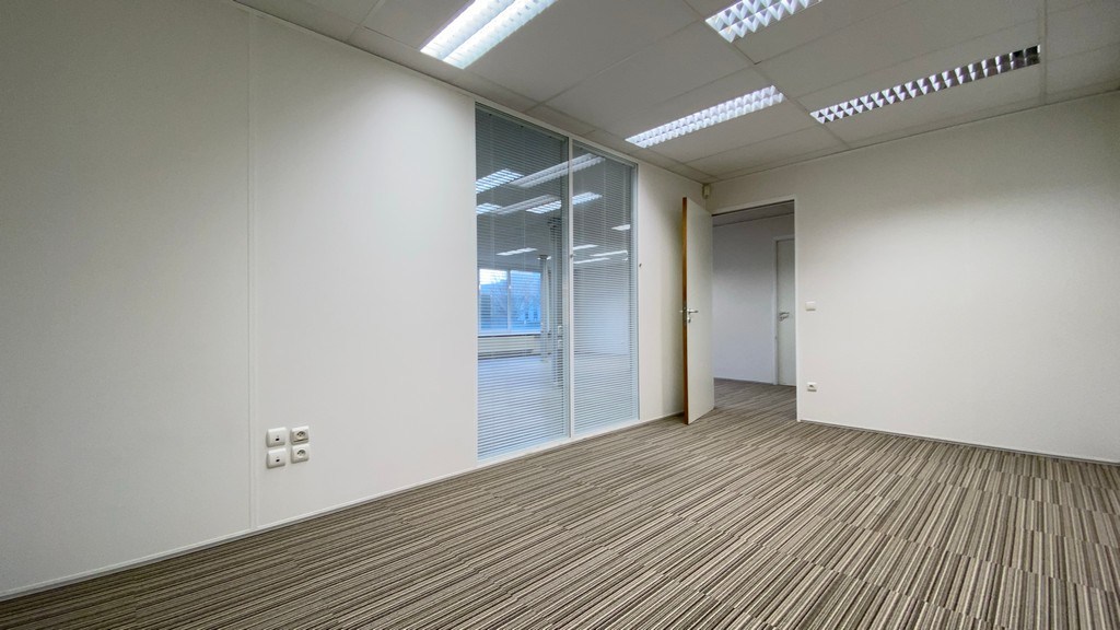 Instapklare kantoren te huur in Lokeren