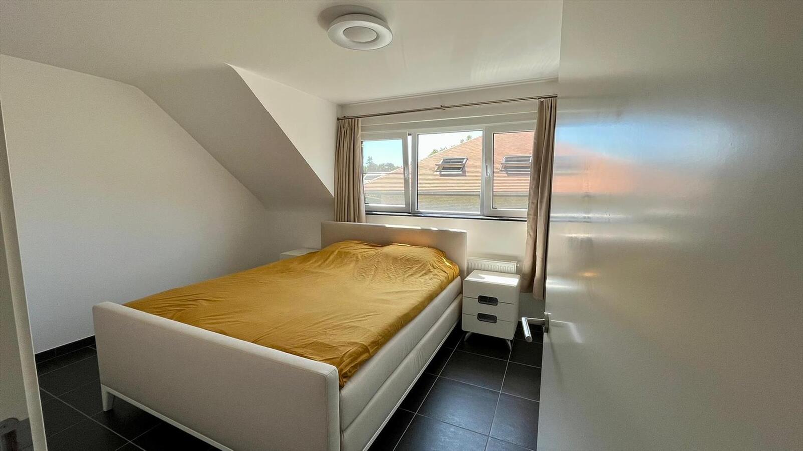 Ruime villa in residentiële wijk te Dikkelvenne 