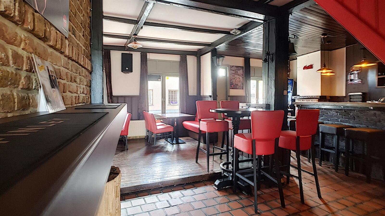 Handelshuis (momenteel café) op mooi perceel - Zeebrugge 