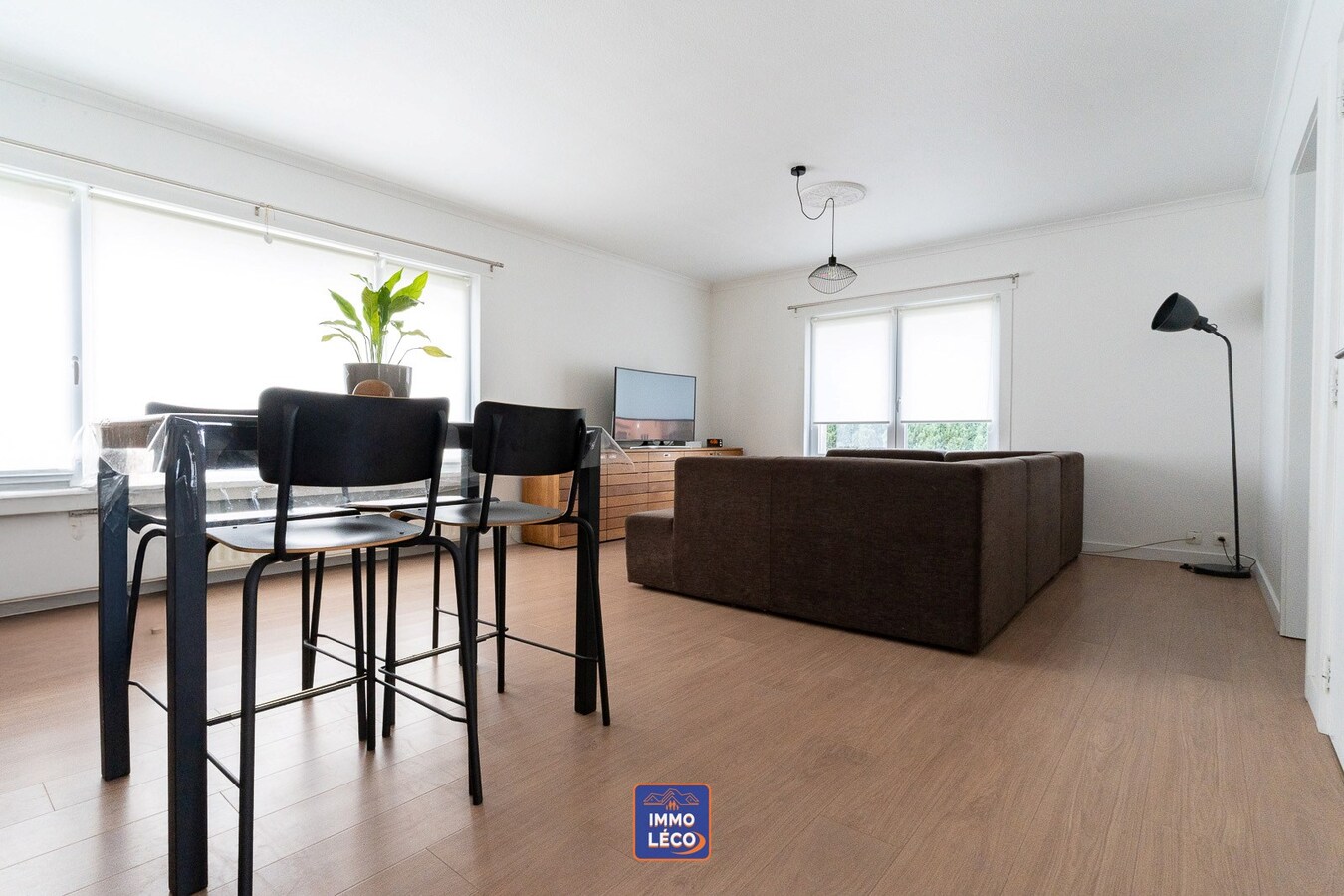 Appartement rénové avec garage et parking privé, dans un clos résidentiel à la Coquinie ! 