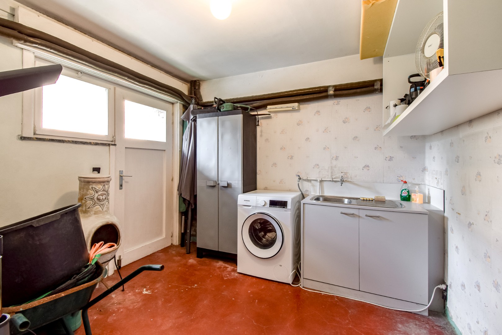 Ruime bel-étage woning met garage, tuin en mogelijkheid tot 4 slaapkamers 