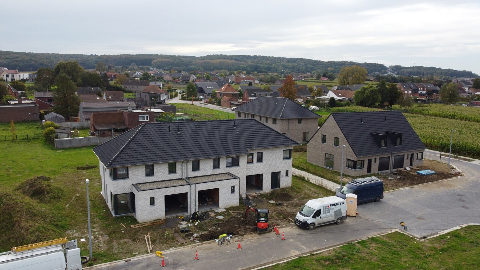 Gloednieuwe verkaveling te koop in hartje Kluisbergen 