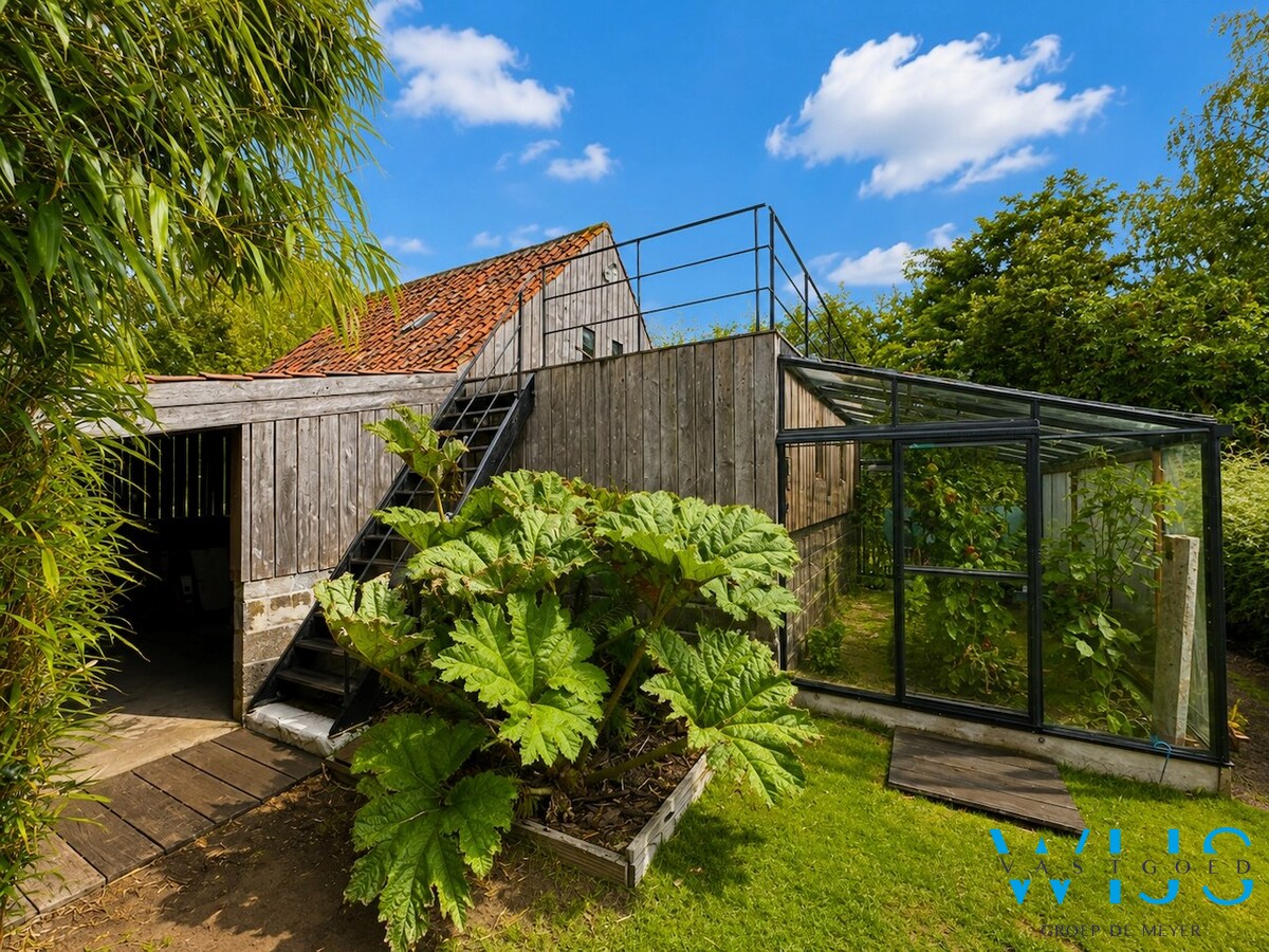 Unieke landelijke eigendom op 7.114 m² te Bassevelde 