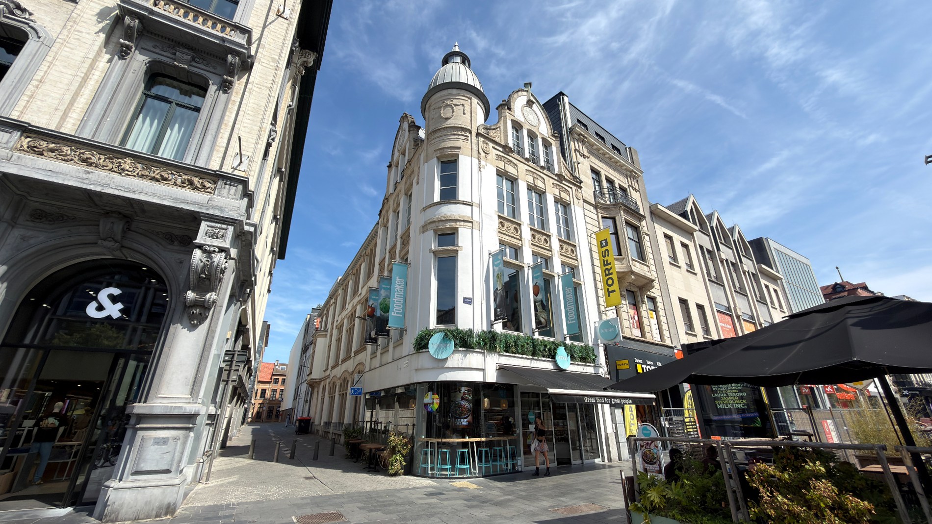 Stijlvol ingerichte kantoren te huur aan de Meir in centrum Antwerpen