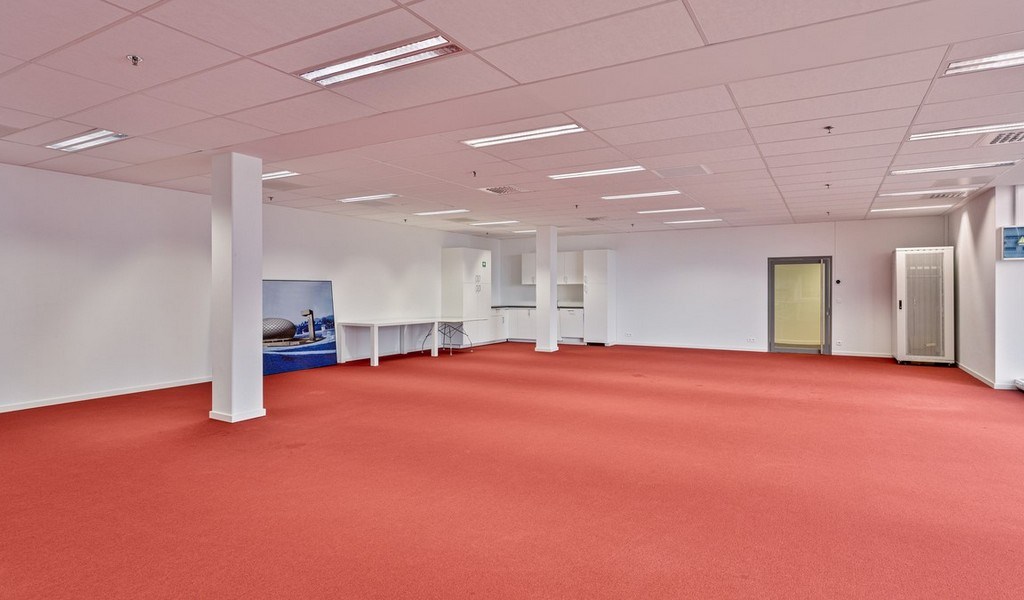 Vernieuwde kantoren te huur in Ahlers Building te Antwerpen