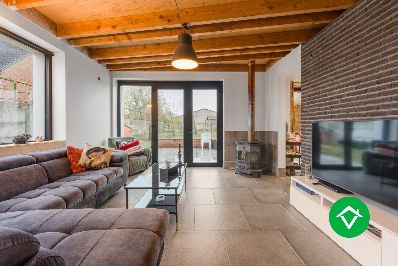 Energiezuinige, instapklare gezinswoning op 716 m² met zonnige tuin en vlotte verbindingen 