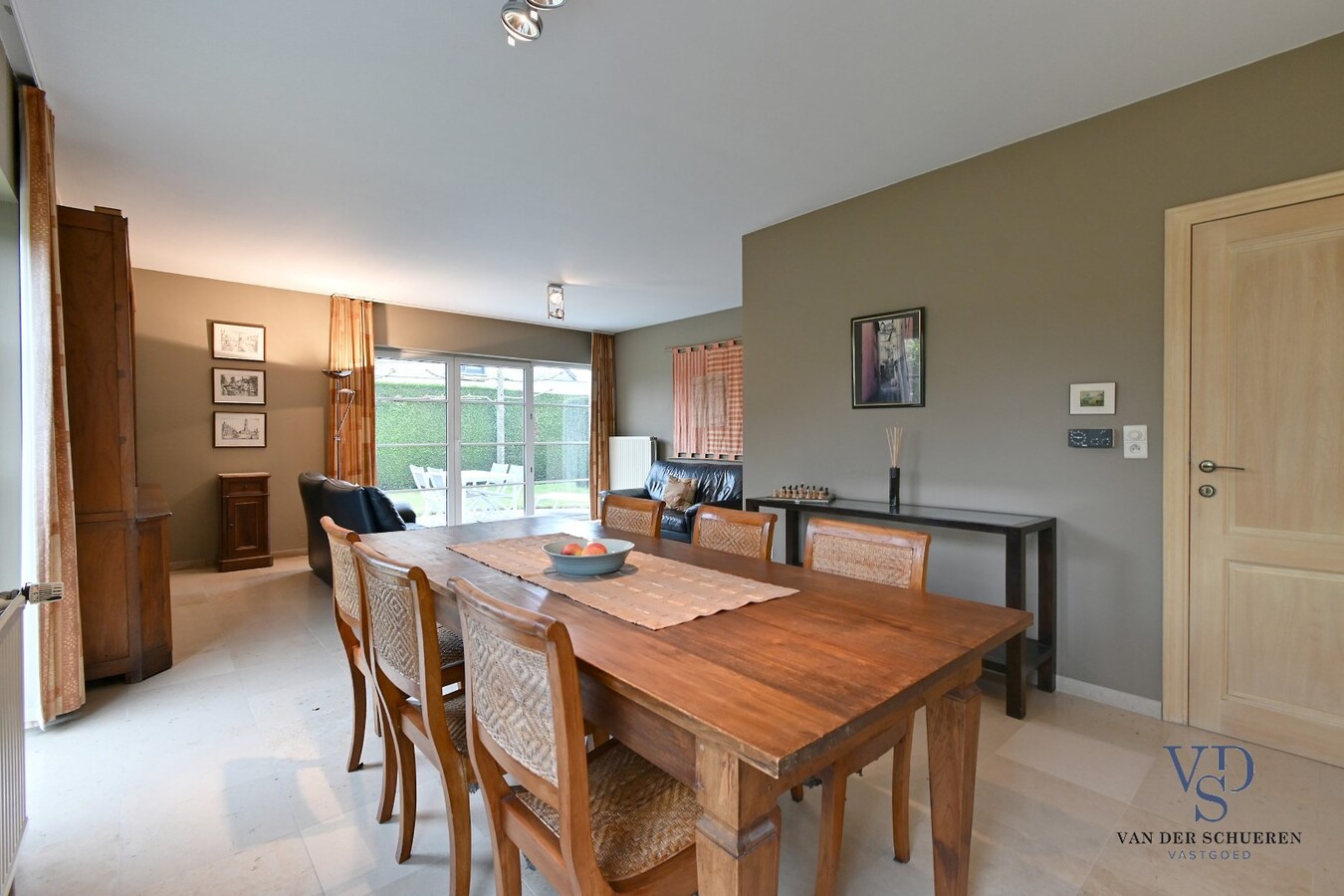 Tijdloze bungalow in rustige, residentiële verkaveling 