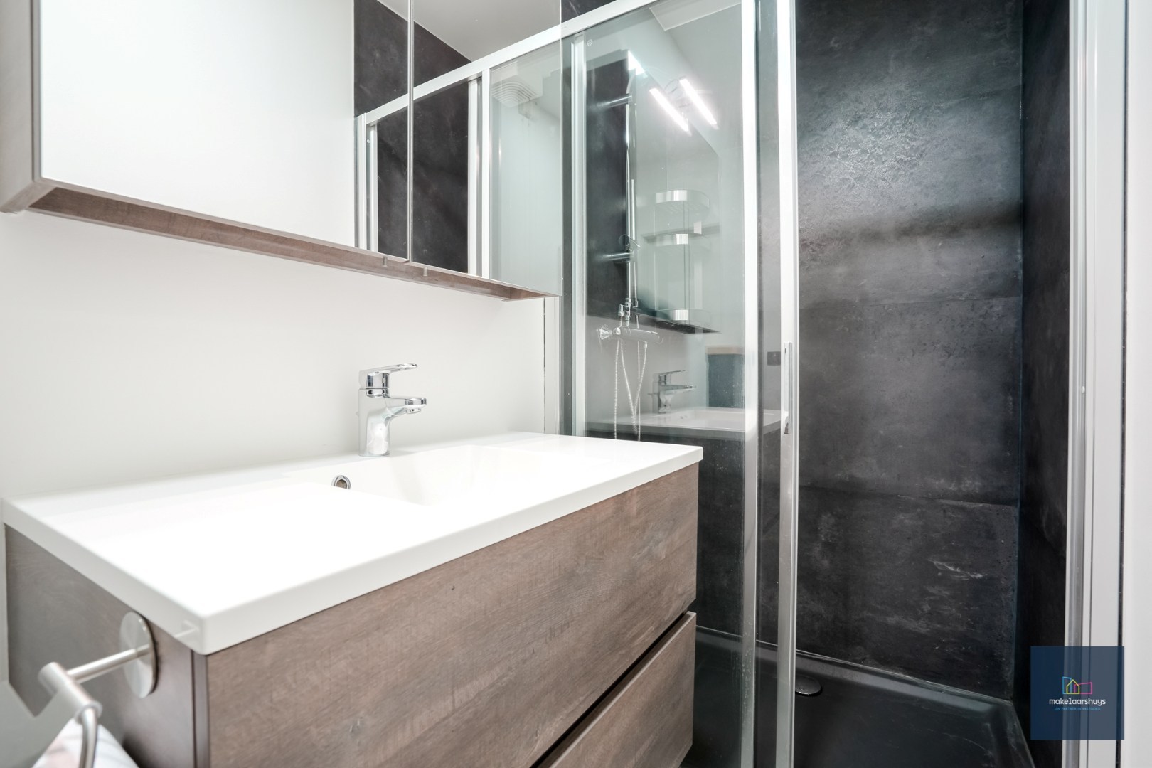 Gezellige eigendom met tuin in het centrum van Mariakerke 