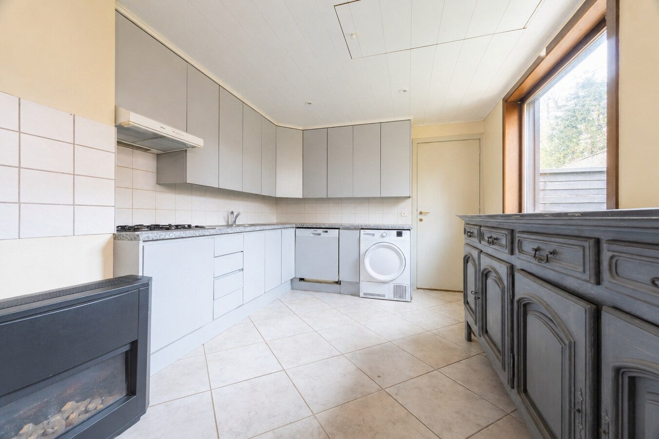 Te koop: ruime woning met veel potentieel in Houthulst 🏡 