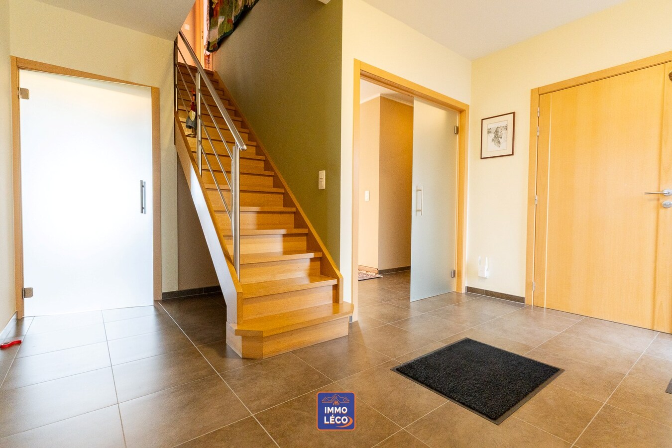 Villa "Semi Plain-Pied" érigée sur 1251m², double garage, parking 7 voitures, COUP DE COEUR ABSOLU ! 